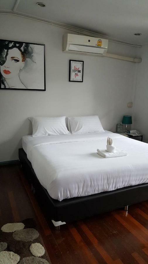 Maya Bed And Food Hostel Чиангмай Экстерьер фото